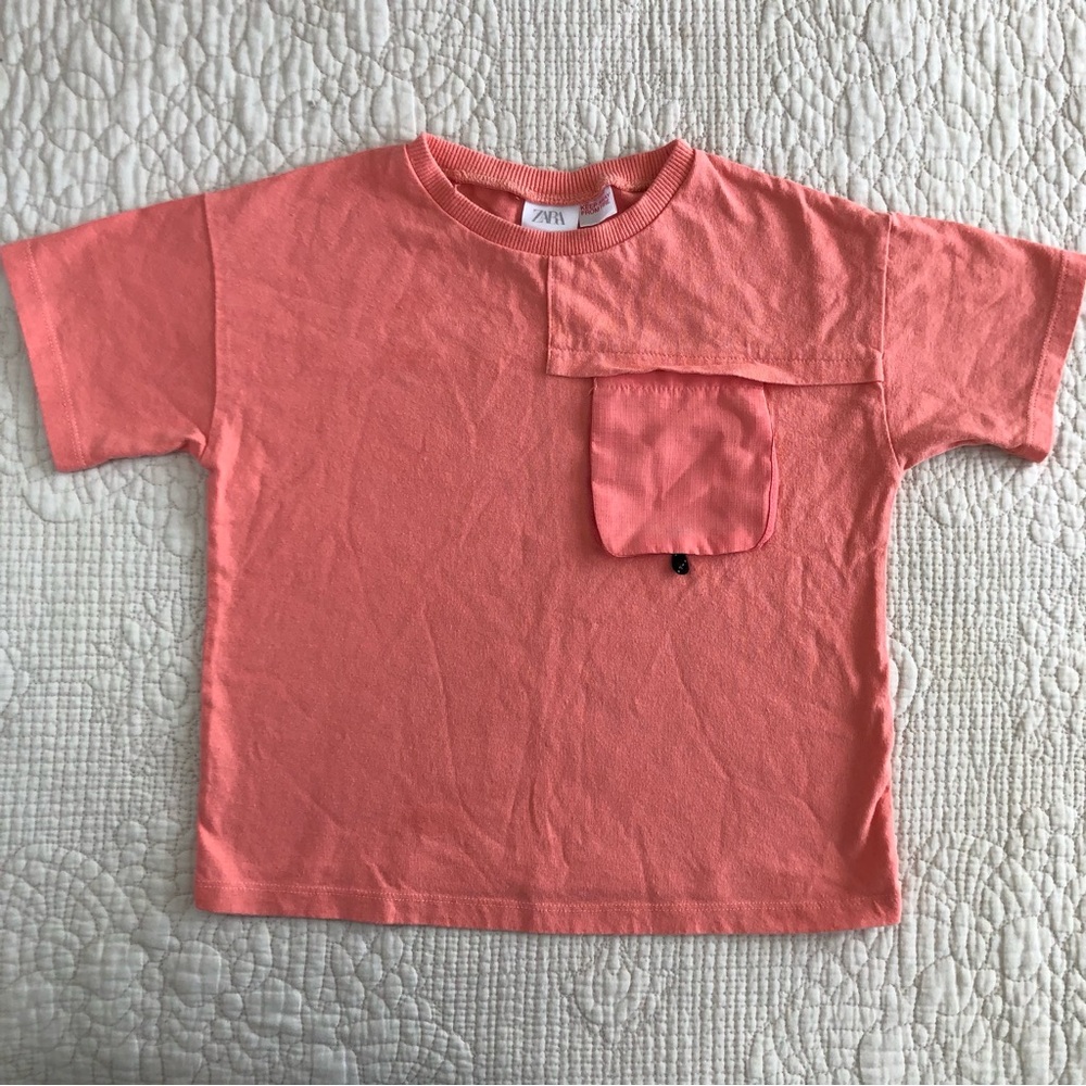 ZARA Kids Coral Pink Short Sleeve Tee with Front Pocket Size 5T